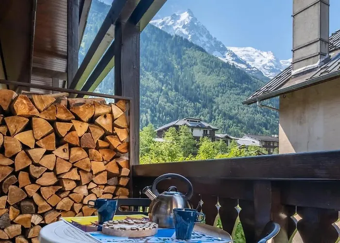 Racar Pour 4 Personnes, Centre Et Vue Sur La Montagne